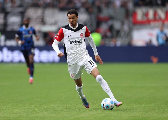 記者：切爾西仍未和埃基蒂克達成協議，而利物浦依然處在競爭之列