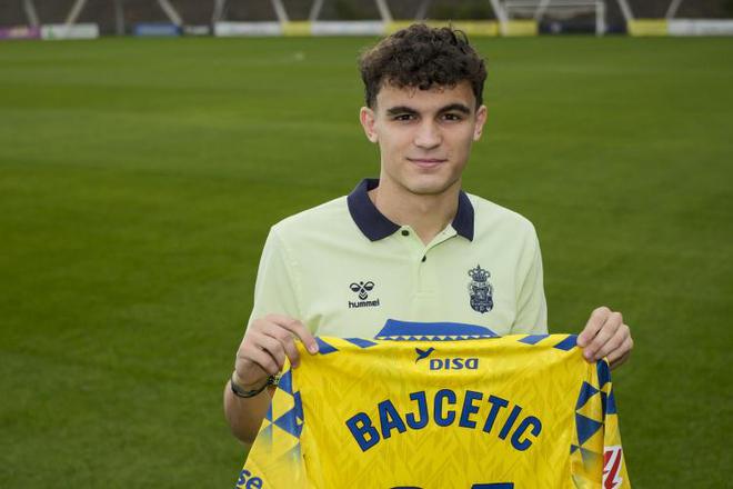 回聲報：腿筋受傷接受手術，巴伊切蒂奇想參加季前賽需和時間賽跑