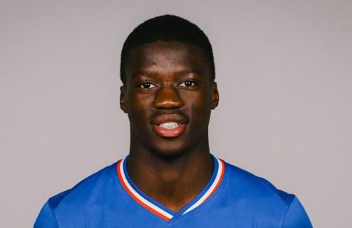 官方：切爾西簽下白堡后衛(wèi)馬馬杜-薩爾；據(jù)悉轉(zhuǎn)會費(fèi)1500萬歐