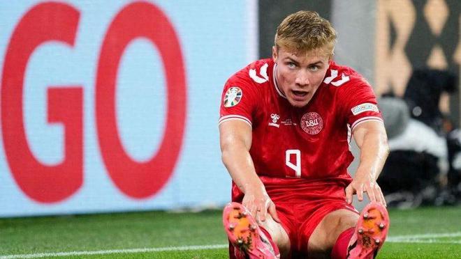 從俱樂(lè)部到國(guó)家隊(duì)!曼聯(lián)前鋒主力不保,恐遭新星取代 從俱樂(lè)部到國(guó)家隊(duì)!曼聯(lián)前鋒主力不保,恐遭新星取代