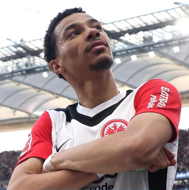 記者：利物浦持續與埃基蒂克接觸，紅軍是球員最想去的球隊