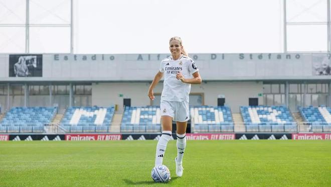 官方：皇馬女足球員洛伊波爾茨退役，31歲掛靴結束輝煌生涯