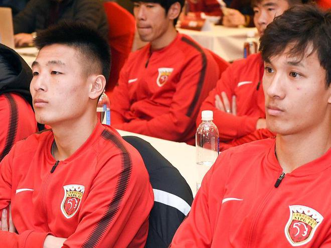 中超三轮比赛结束，申花、上港和蓉城是夺冠热门，泰山没机会夺冠