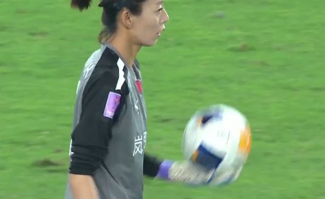 亞冠決賽殺出替補奇兵！陳晨7分鐘3次神撲，八強戰曾兩撲點球