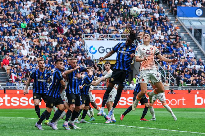 国米0-1罗马让出榜首 那不勒斯3分优势领跑