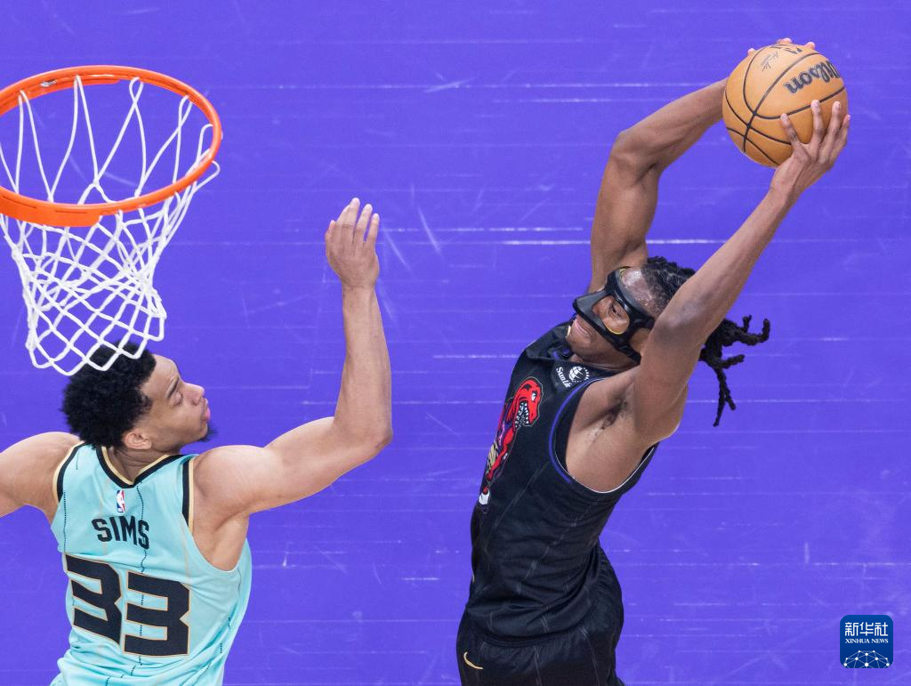 NBA常规赛：猛龙胜黄蜂