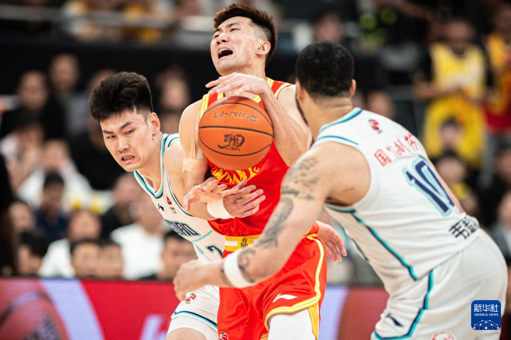 CBA季后赛：浙江方兴渡不敌青岛国信制药