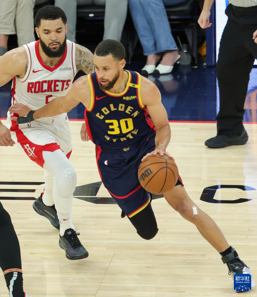 NBA季后赛：勇士胜火箭
