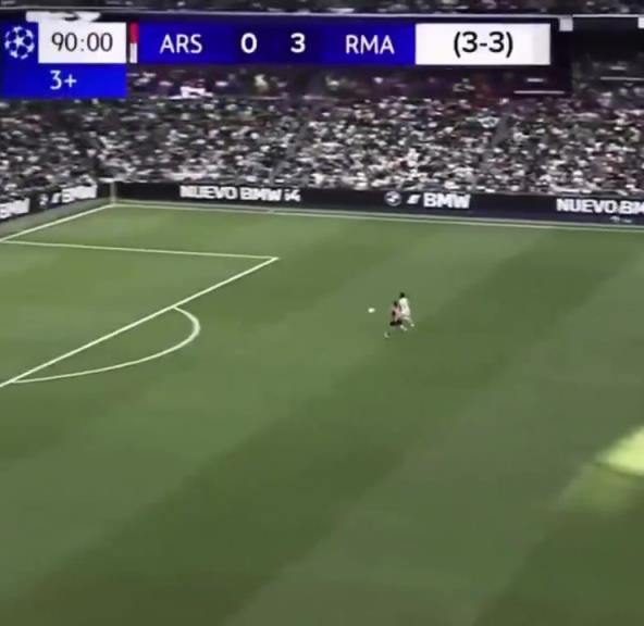 皇馬球迷惡搞：皇馬4-0阿森納！維尼修斯絕殺&塔帥氣的打滾