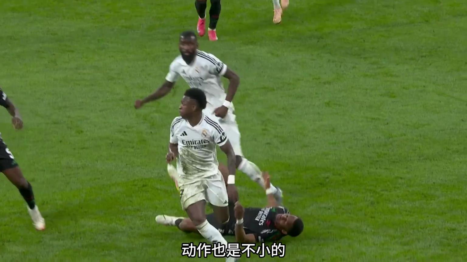 呂迪格vs阿森納犯規合集：全場多次惡劣犯規僅吃一黃