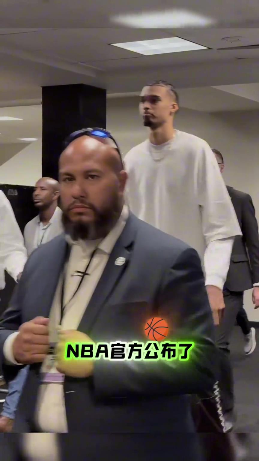 文班亚马本赛季只打了46场比赛，但是人气已经爆表