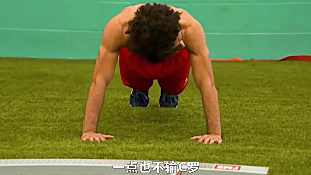 早年都叫他埃及梅西，但他的成名之路却更像那个男人