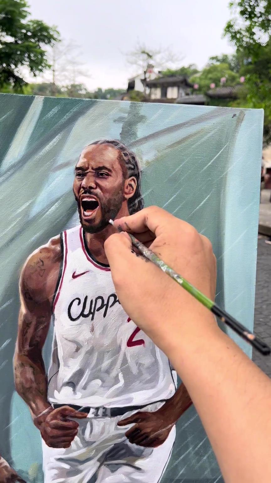 兄弟倆下季加油吧！若你是快船球迷 哈登小卡街頭素描會花多少買