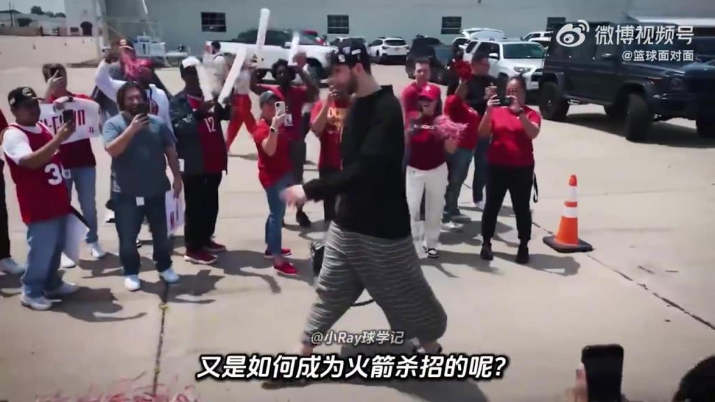 雙塔組合如何成為火箭制勝關(guān)鍵？又是什么契機(jī)讓亞當(dāng)斯加入火箭？