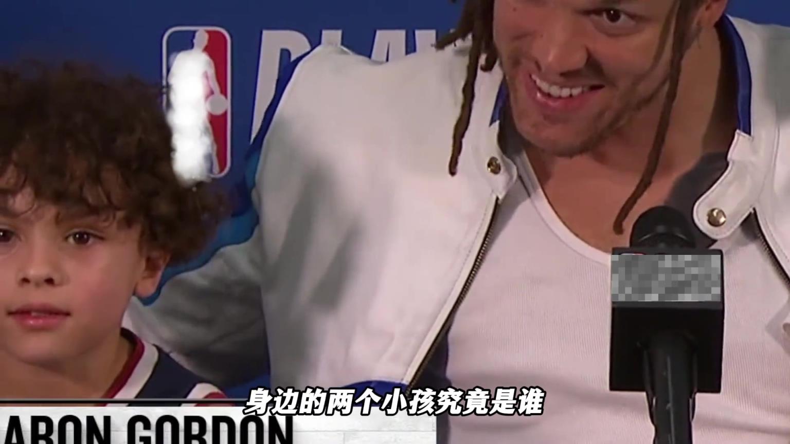 猛男背后的温柔与善良，阿隆戈登替兄前行的故事！