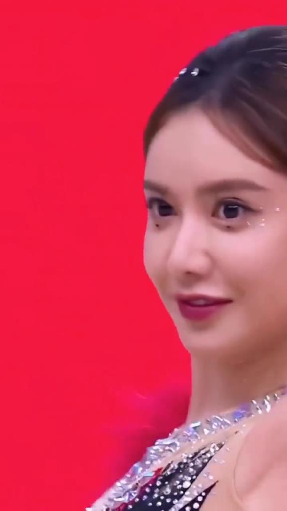 美娜体操服限定皮肤，这谁不爱看啊？