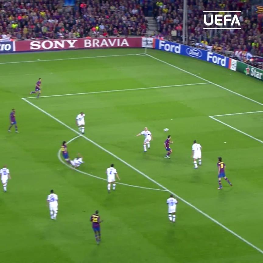 一個指尖！當年塞薩爾面對梅西射門神撲救險