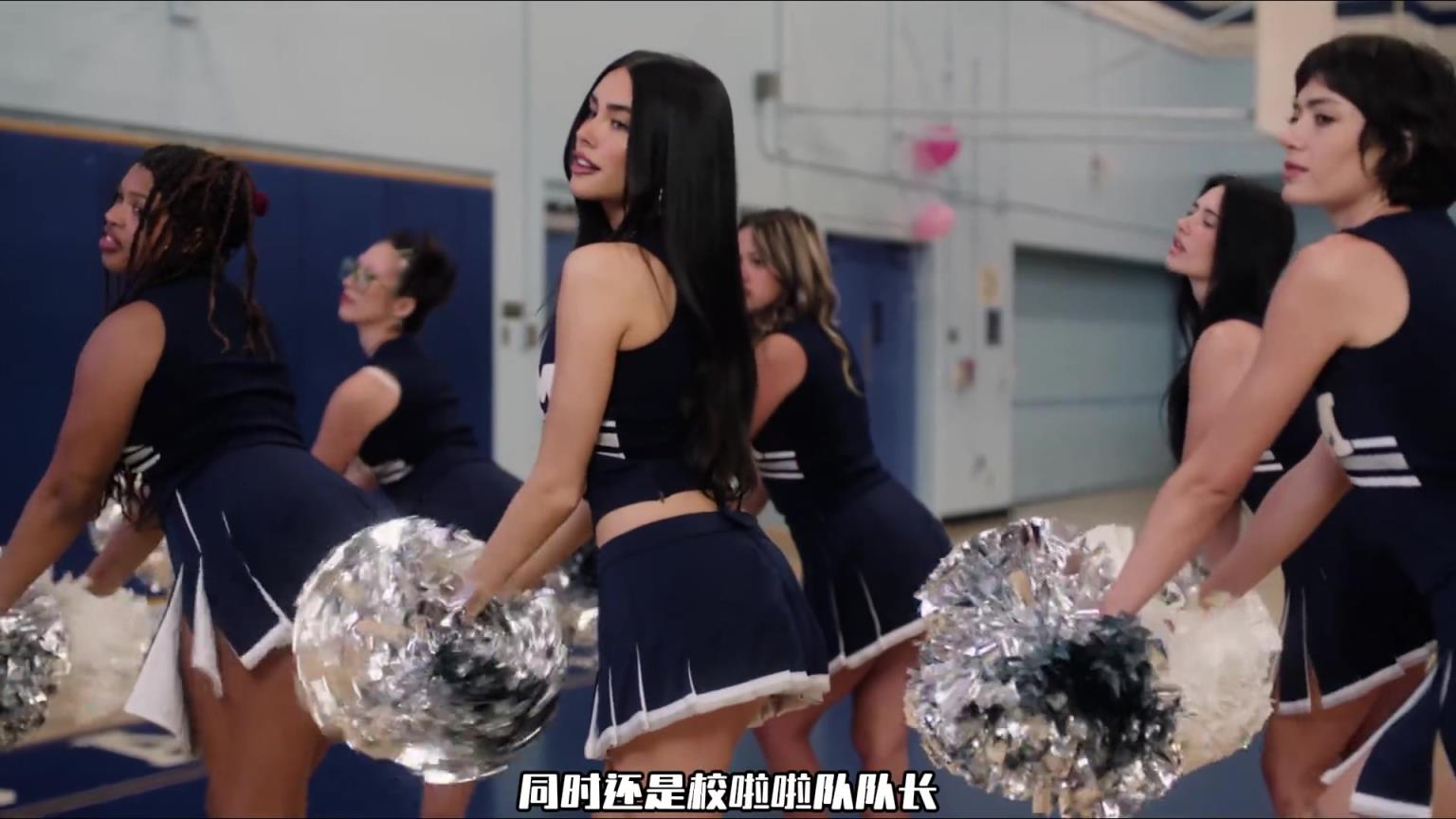 哈利伯頓女友瓊斯，以前也是啦啦隊(duì)隊(duì)長(zhǎng)身材相當(dāng)好