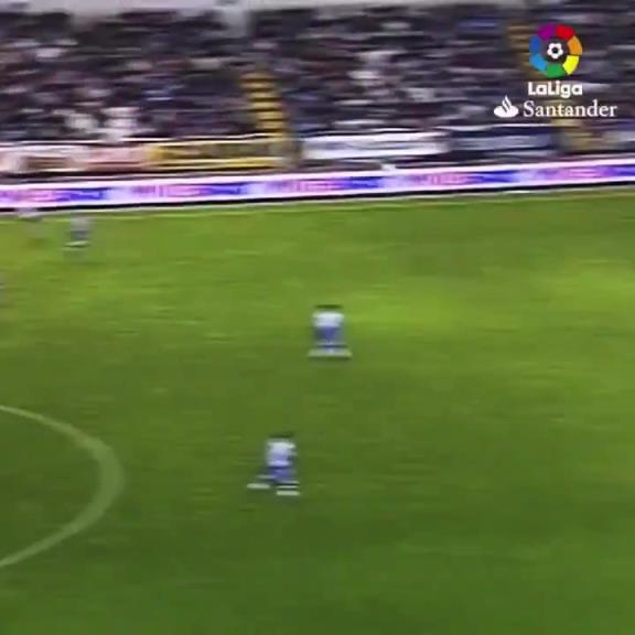 葫蘆娃發(fā)威!比利亞瓦倫時(shí)期的半場(chǎng)吊射破門(mén)