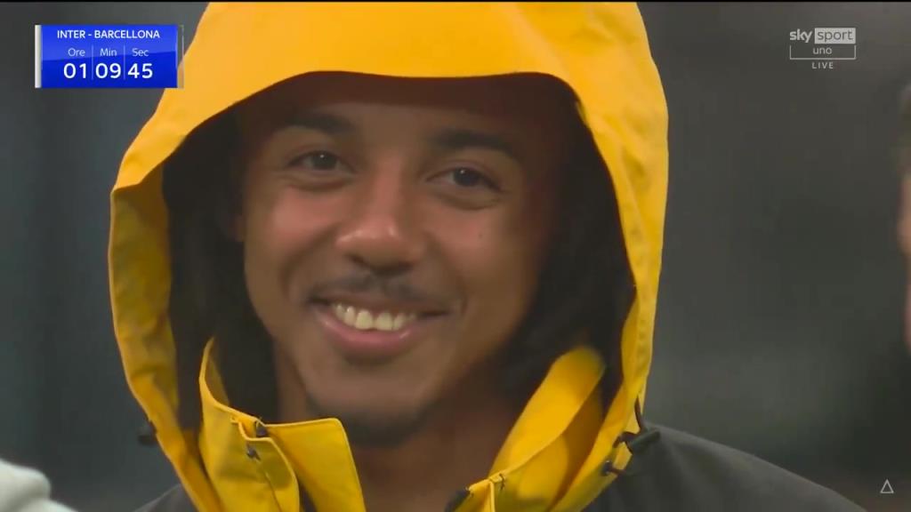 孔德賽前一起踩場了，這場要是巴爾德和孔德都上場的話…