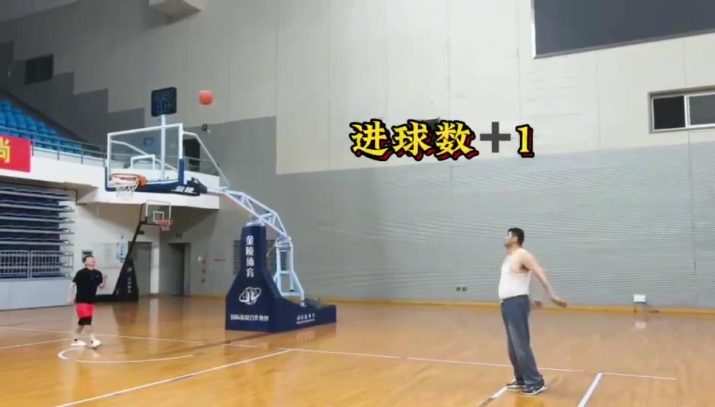 當(dāng)戰(zhàn)神球童真簡單啊！劉玉棟寶刀不老三分輕松20連中