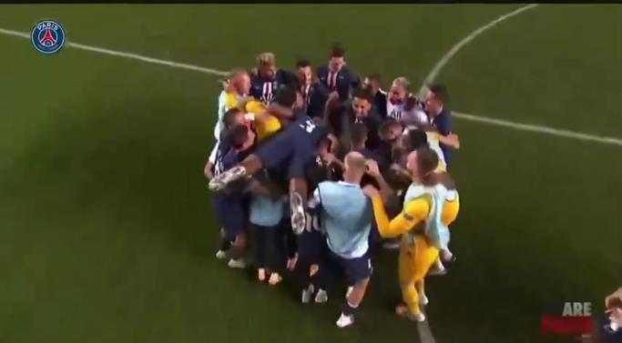 都是老熟人?。∵€記得第一次殺入歐冠決賽的巴黎圣日耳曼嗎？