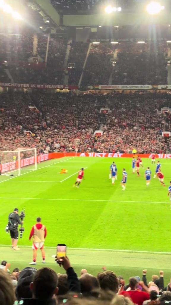 瞬間點燃看臺！球迷看臺拍攝芒特轉(zhuǎn)身兜射破門！