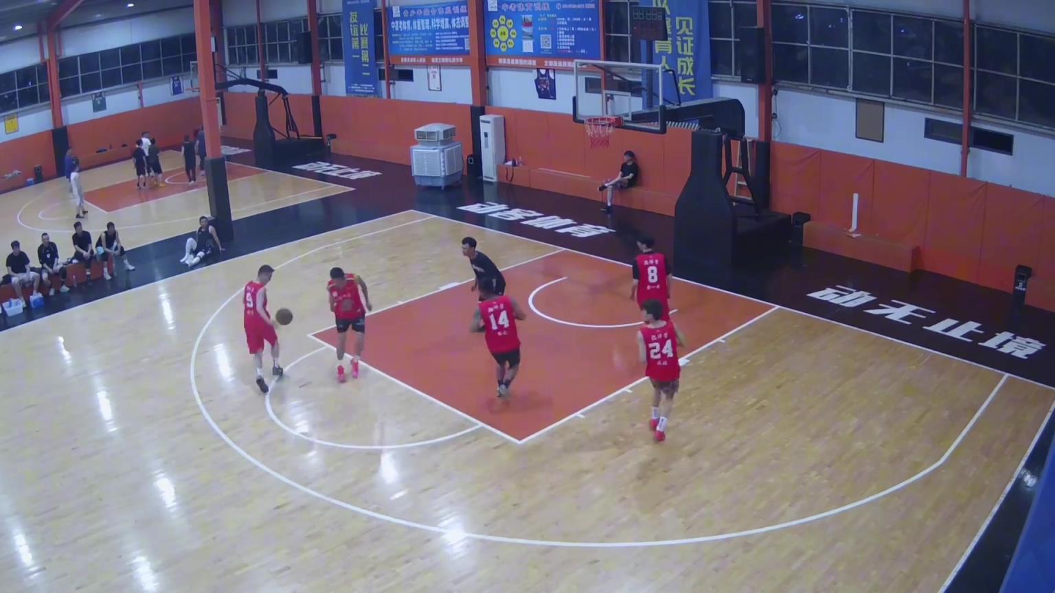 名場面！實戰比賽五打一如此富裕進攻機給打沒了！鍋要給誰