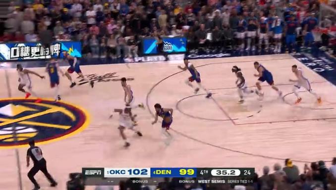 這球真的救命啊！戈登最后大心臟飚進關鍵三分，助掘金扳平比分！