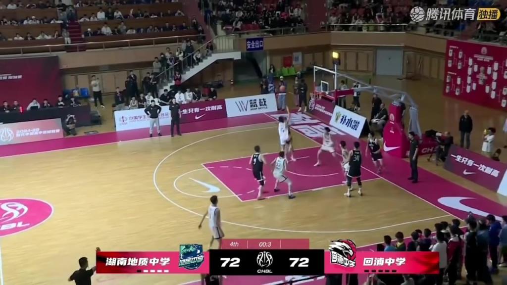 WOW！耐克中國高中籃球聯賽上演刺激0.3秒空接絕殺！