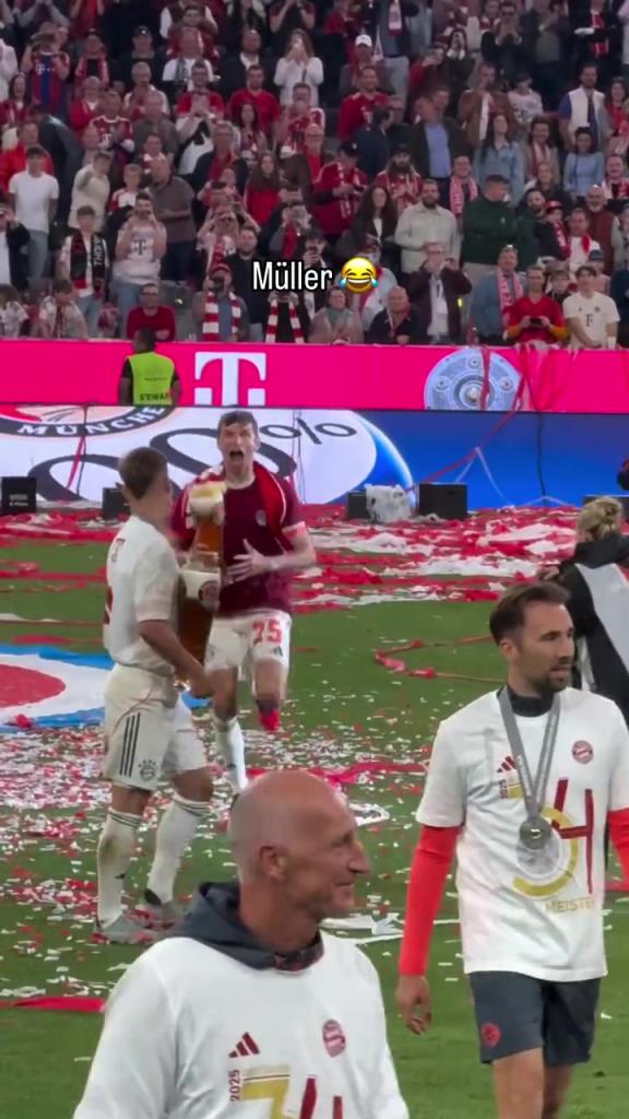 穆勒還是那個最開心的小伙,即使知道自己要離開了