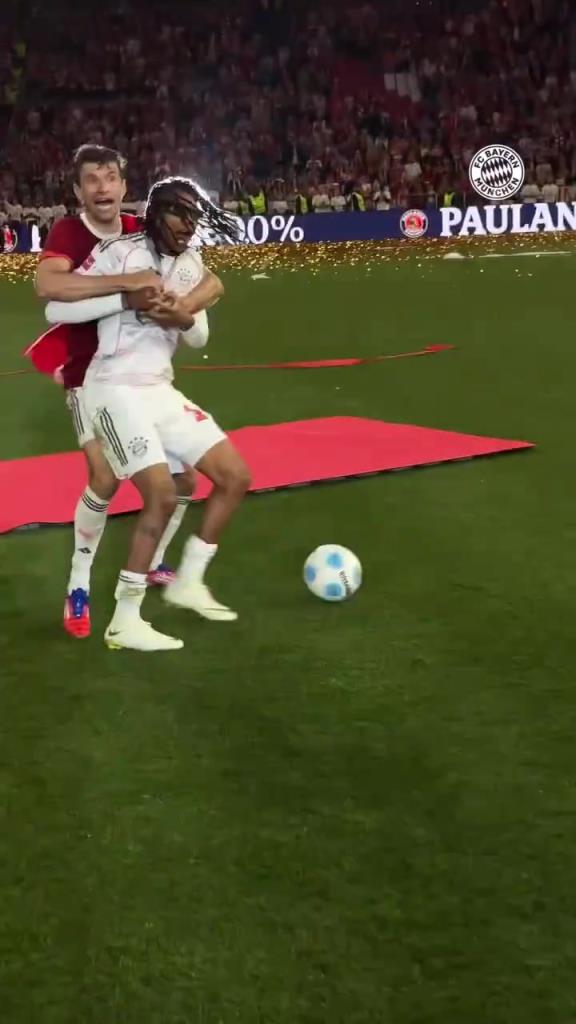 面對穆勒的防守，奧利塞的擺脫還是不行啊