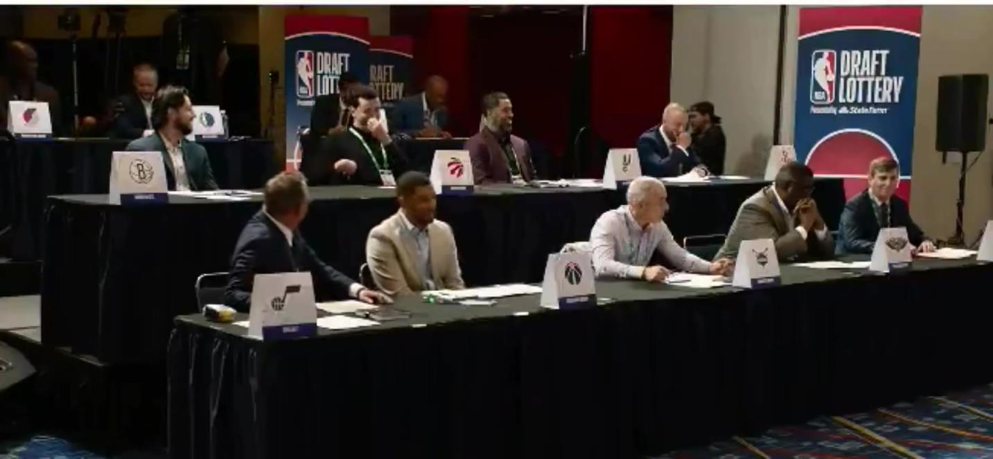 面面相覷!獨行俠抽到狀元簽后,三個墊底隊的高管完全不敢信