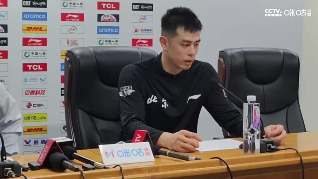 方碩致歉：這場球讓很多人感到失望了，很抱歉，我們爭取打回北京