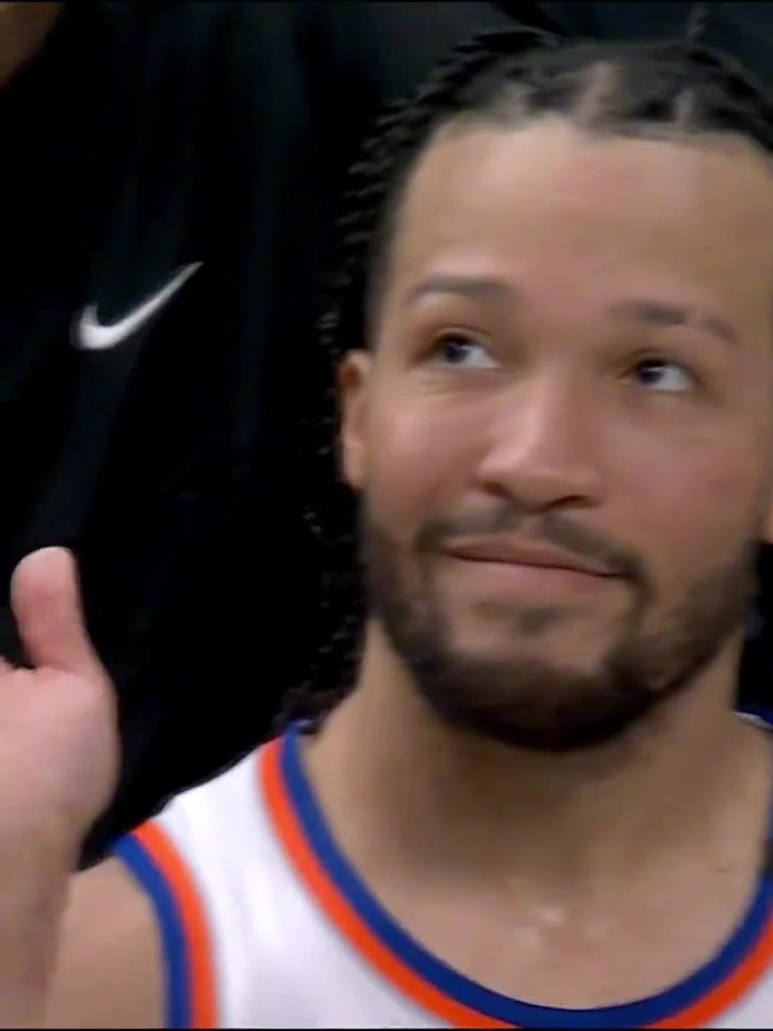 一切盡在掌握？布倫森比分落后早早6犯 面對鏡頭微笑招手