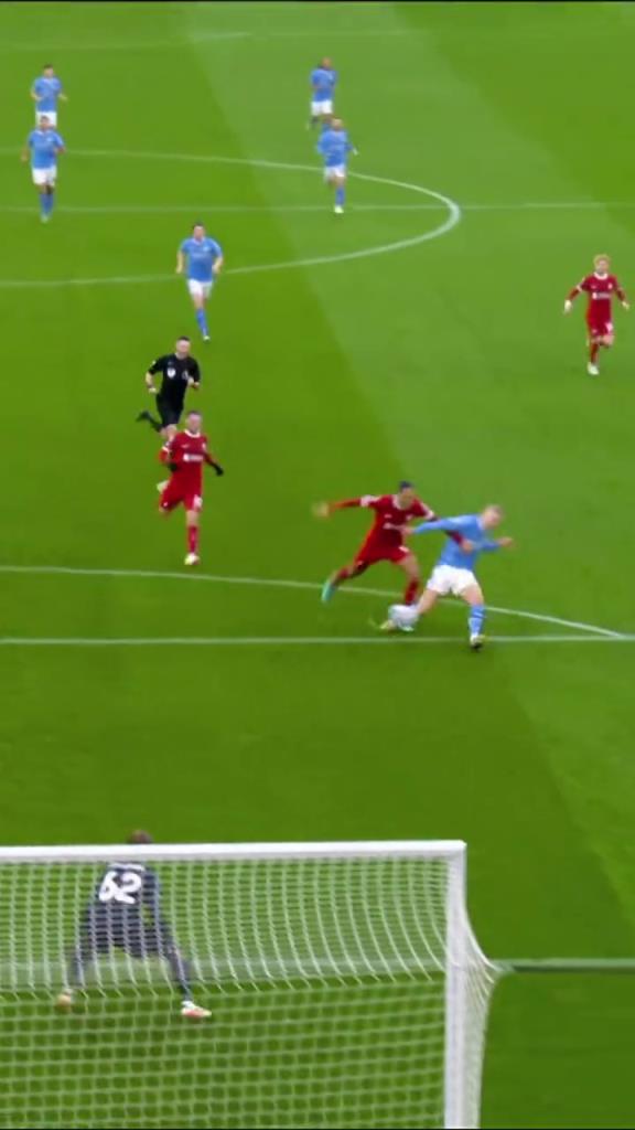 如何防守哈蘭德？范戴克曾給出標準答案！