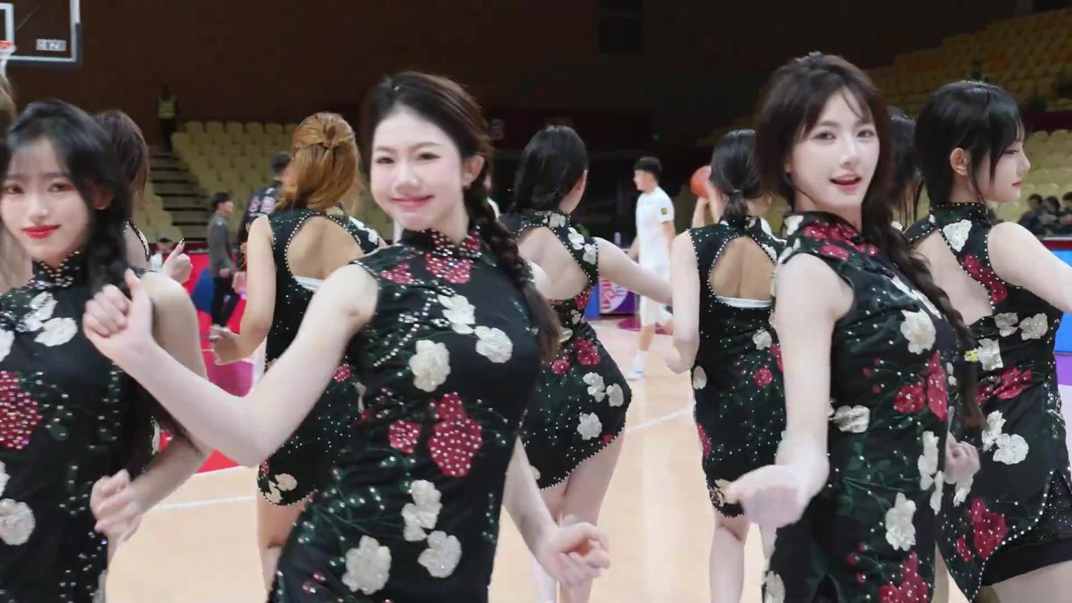 幾乎是完美女人！隨便談我一個，我也愿意啊！