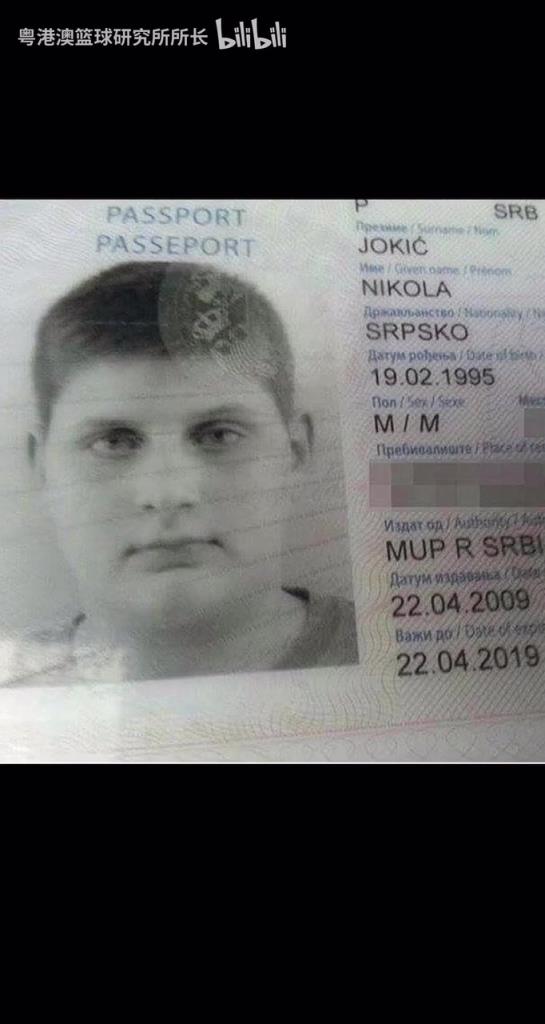 一切就是這么不可思議！誰能想到這個小胖子后來成為聯盟第一人！