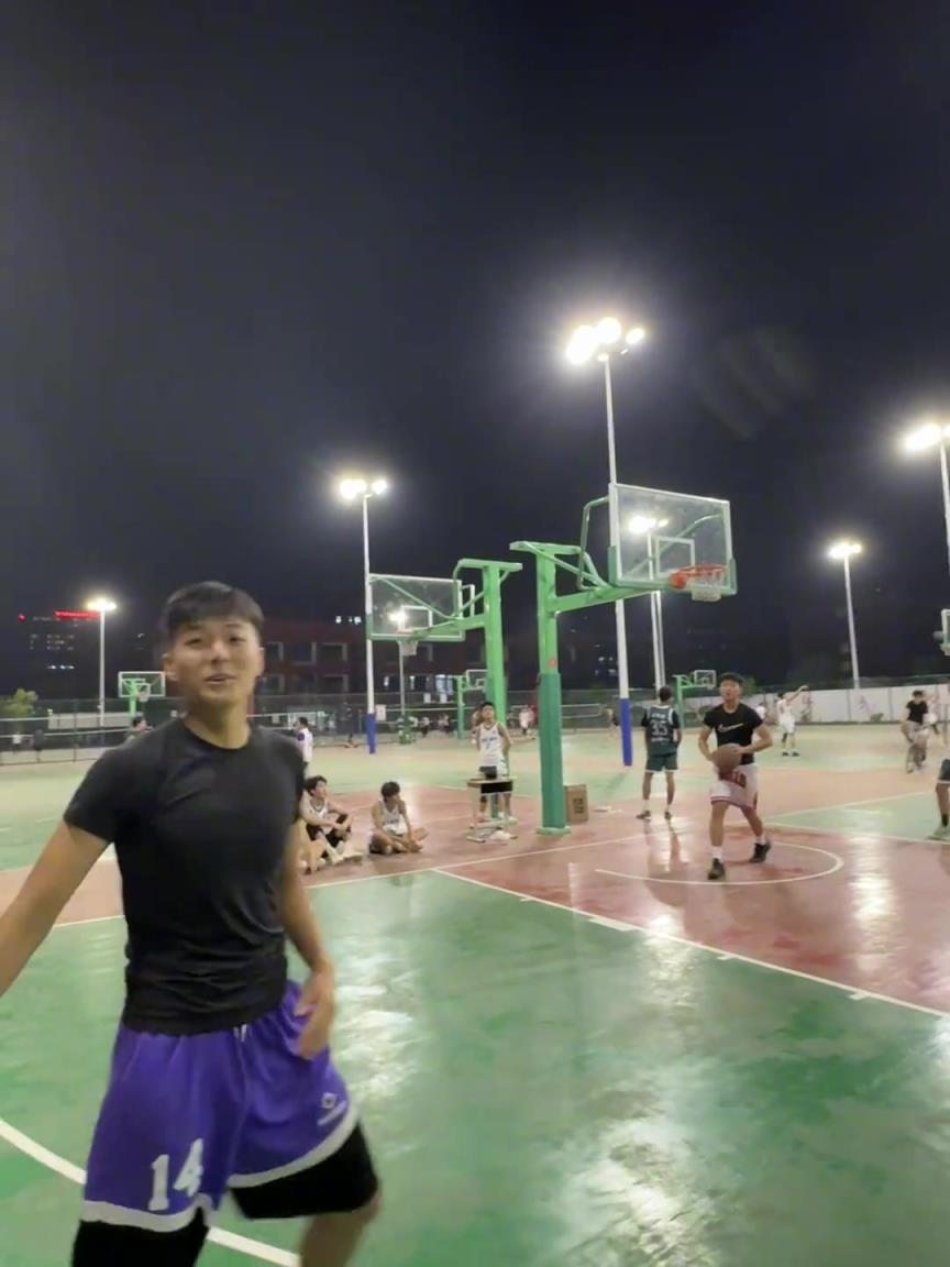 嗯，沒后面那個準頭~