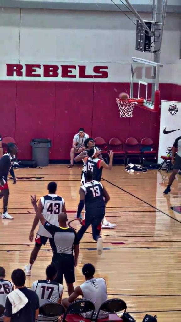 狀元本色！國家隊弗拉格 曾迎射濃眉+搶斷濃眉+犀利補籃