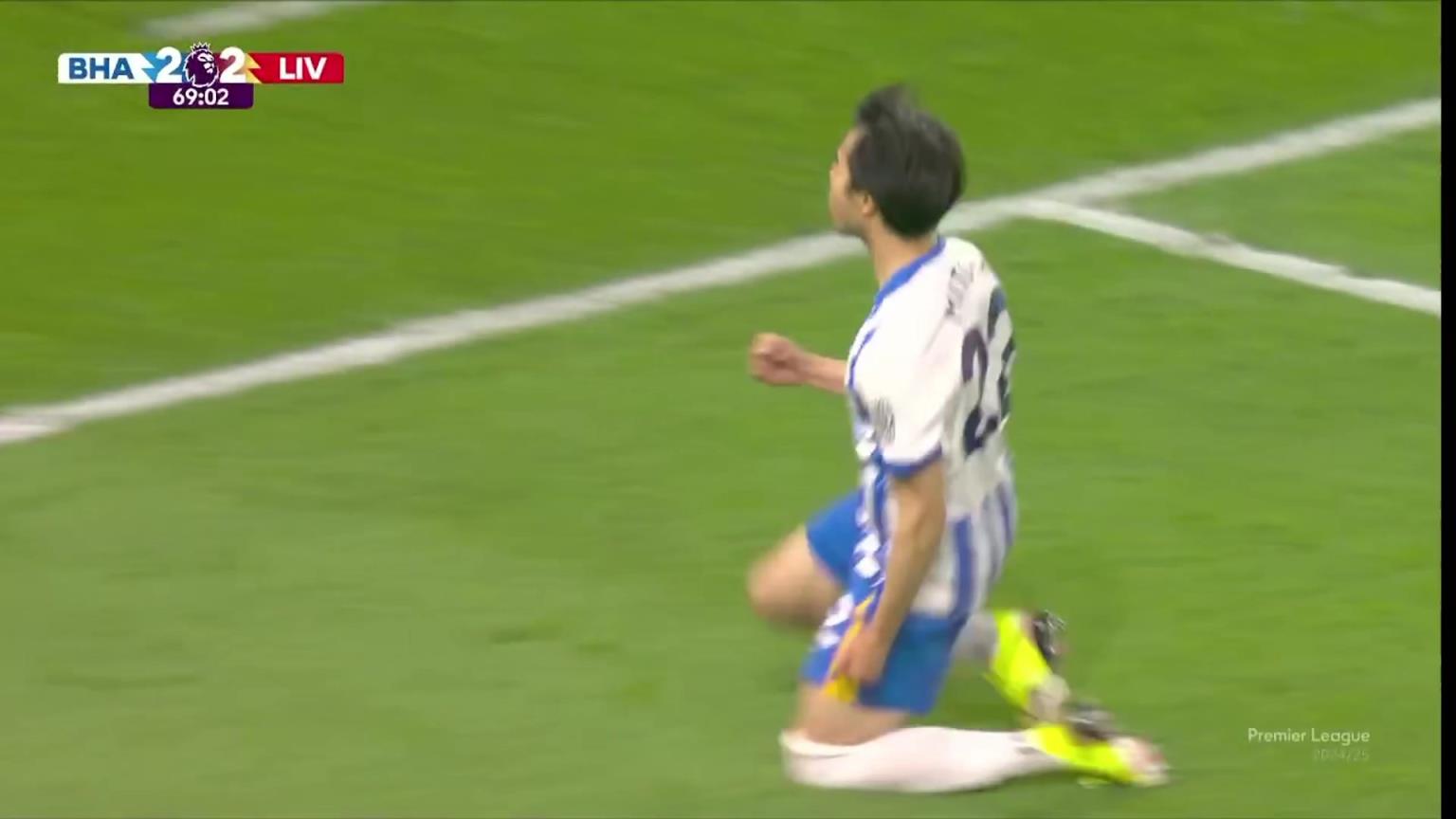 進球上雙!維爾貝克射門被撲,三笘薫高難度凌空斬破門!