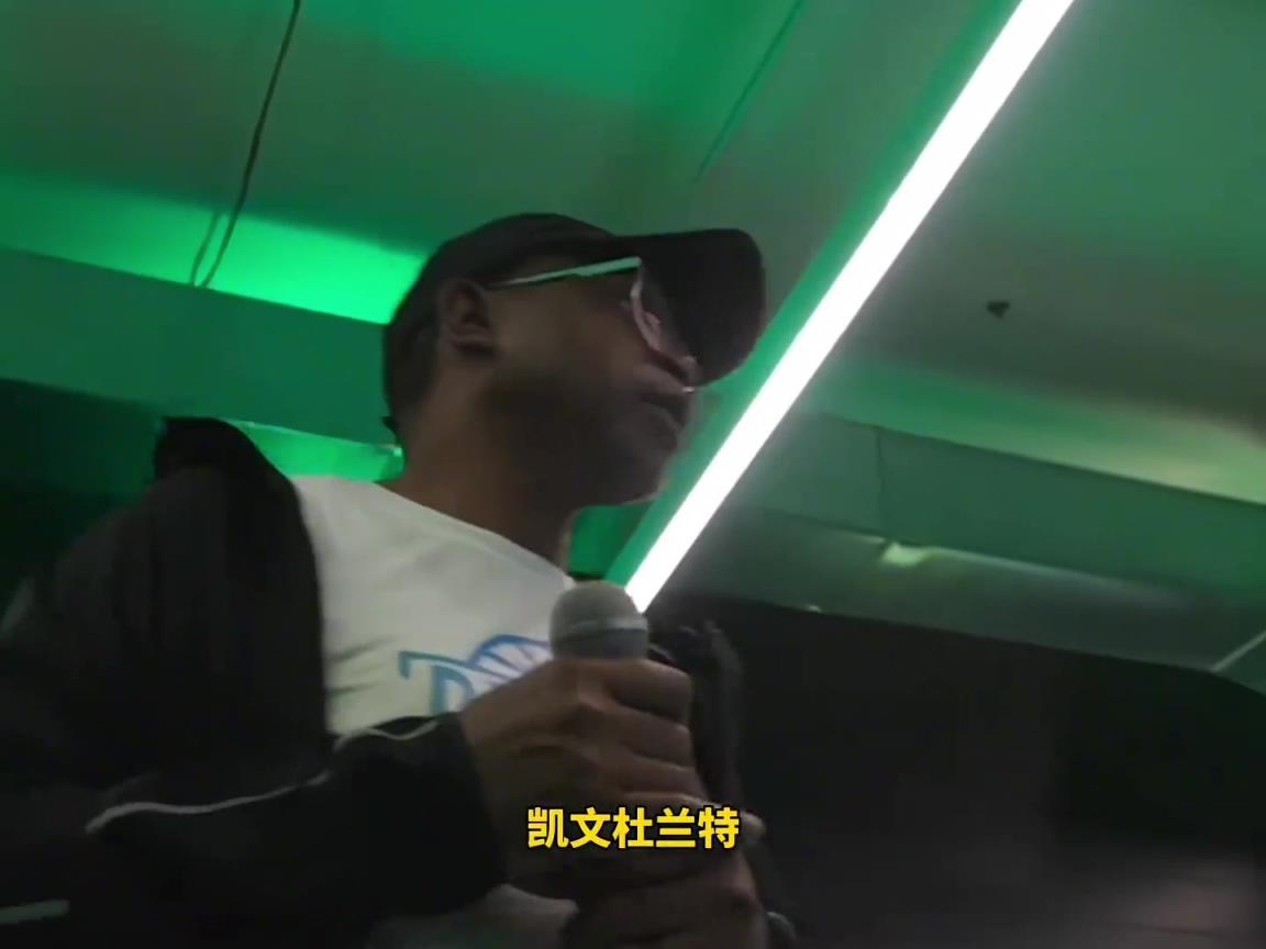 潇洒乃我本性 帅是命中注定！绿帽子也只有我杜敢戴