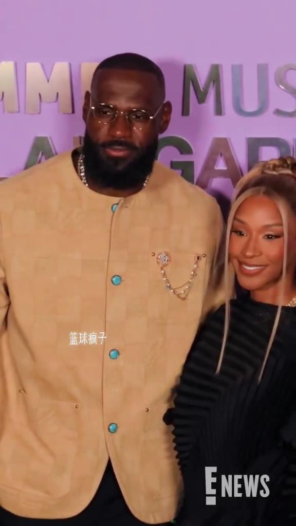 Woo!詹嫂子真的保養(yǎng)的很好啊！狀態(tài)越來越顯年輕，更漂亮了！