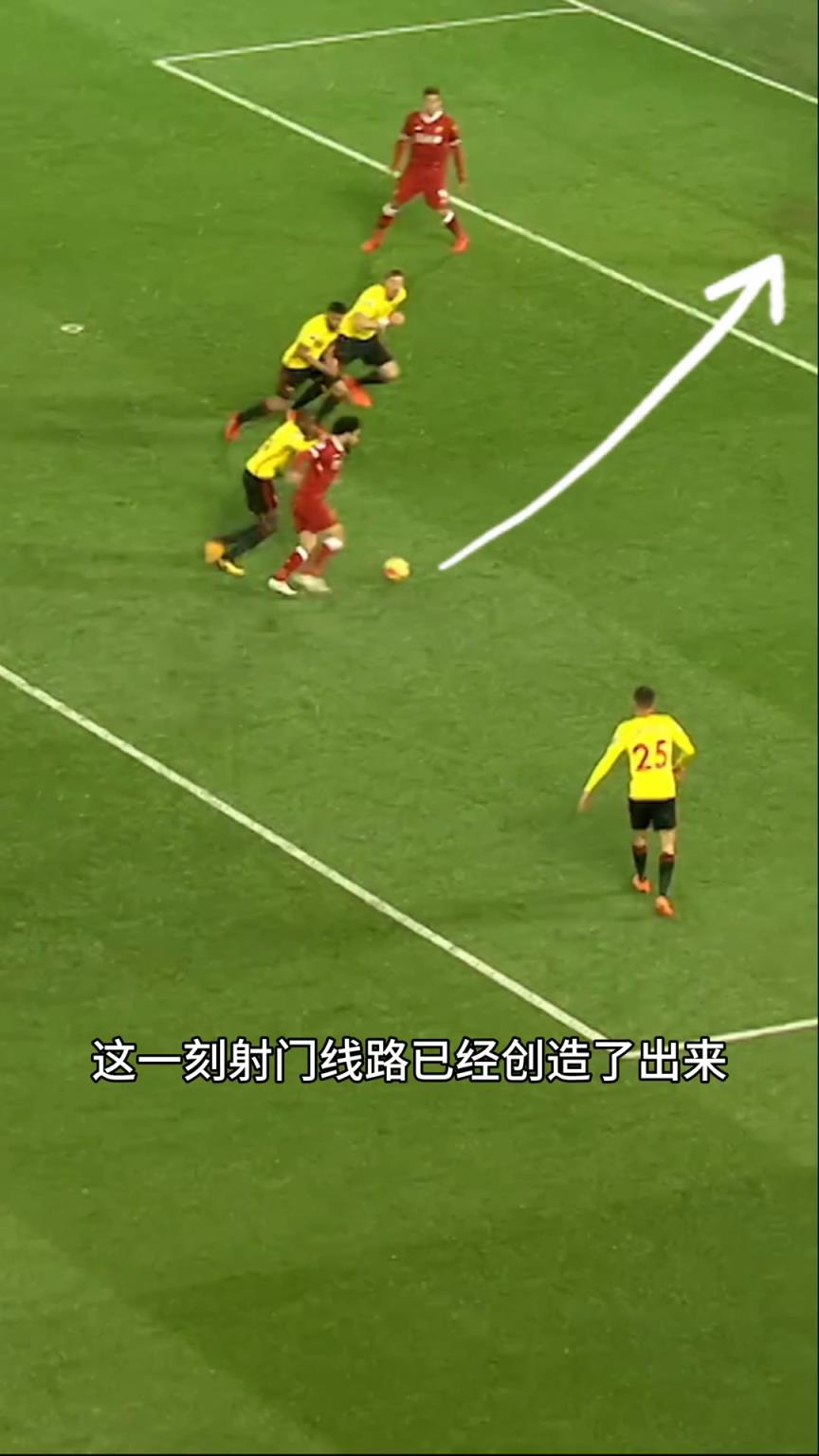 極限1v3！薩拉赫這球，真的太秀了！