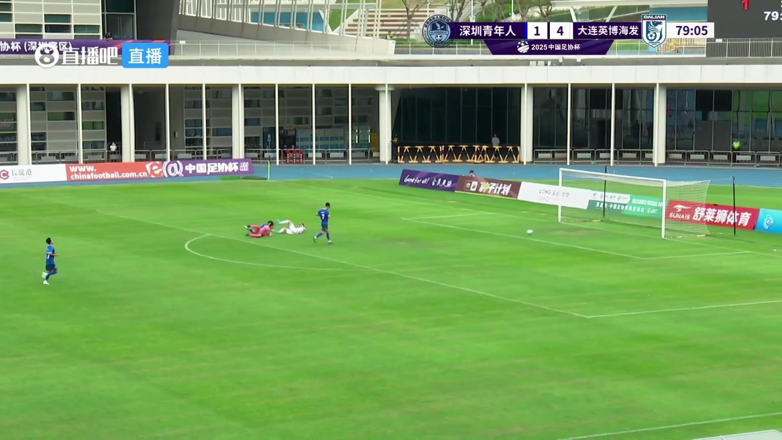 打花了!閆鵬單刀破門,大連英博5-1領先深圳青年人