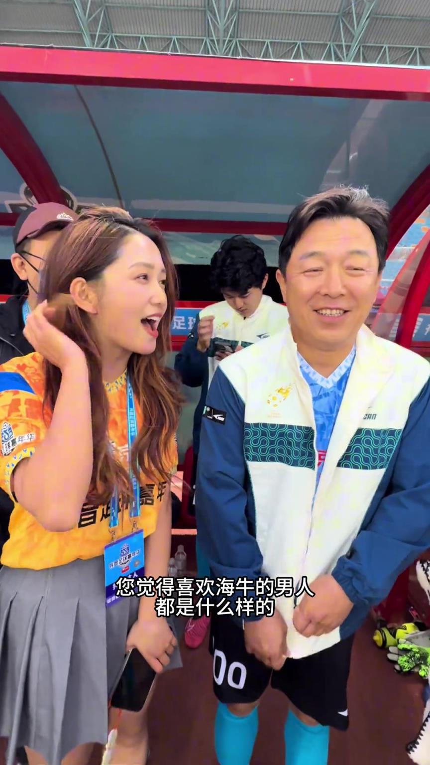 黃渤是青島海牛球迷啊“唐小龍”居然是國安球迷!!