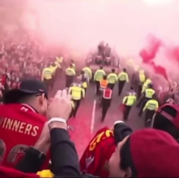 球迷：這是世界上最好的俱樂部，我不在乎其他人怎么想！