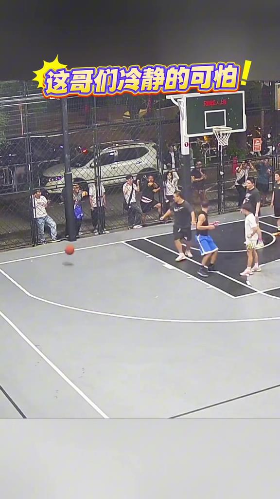 被人用這種動作居然都沒動手,真是冷靜的可怕