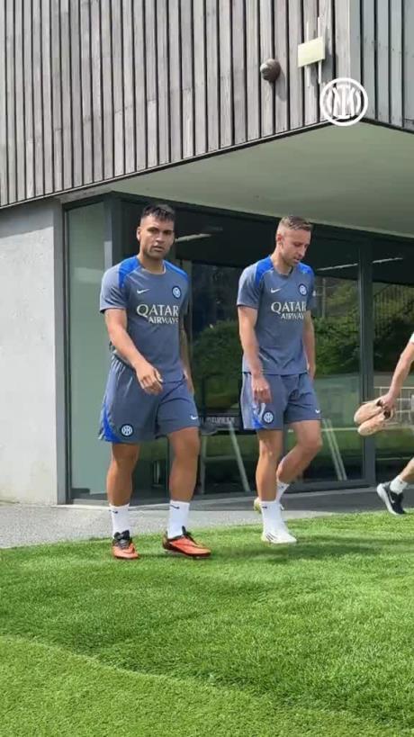 國米官推曬訓練實拍，網友：勞塔羅真是體壯如牛