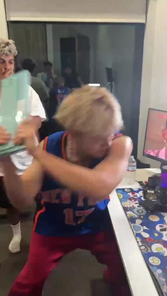 哈利伯顿绝平尼克斯之后 尼克斯球迷的反应